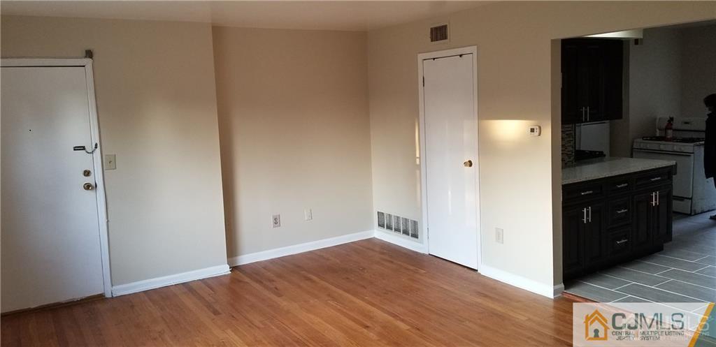 182 Evergreen Road, Unit 8A Edison, NJ 08837 - Photo 9 of 16 Gallery Image 9