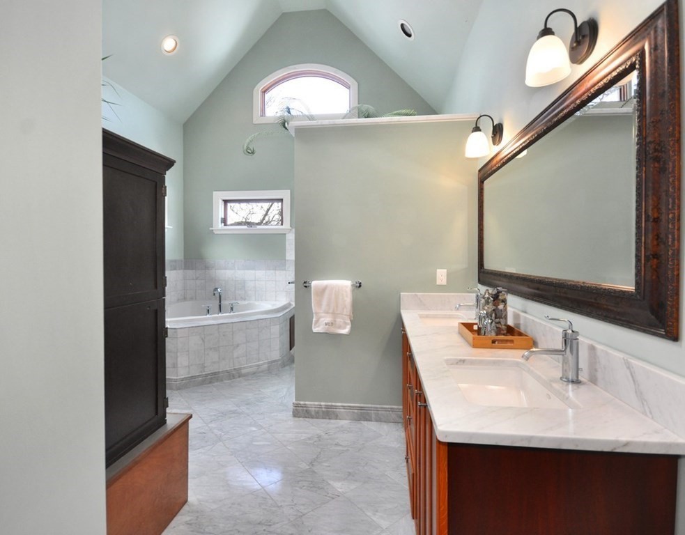 715 Bedford Road Carlisle, MA 01741 - Photo 14 of 31 Gallery Image 14