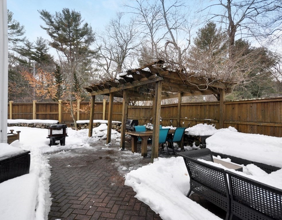 715 Bedford Road Carlisle, MA 01741 - Photo 27 of 31 Gallery Image 27