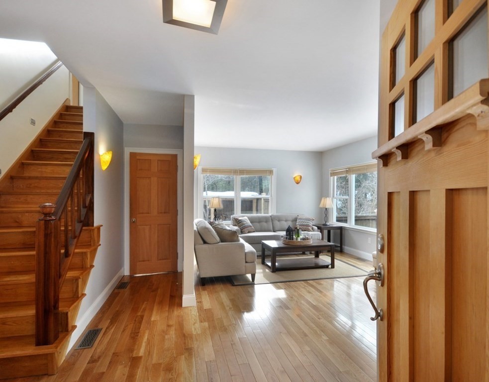 715 Bedford Road Carlisle, MA 01741 - Photo 4 of 31 Gallery Image 4