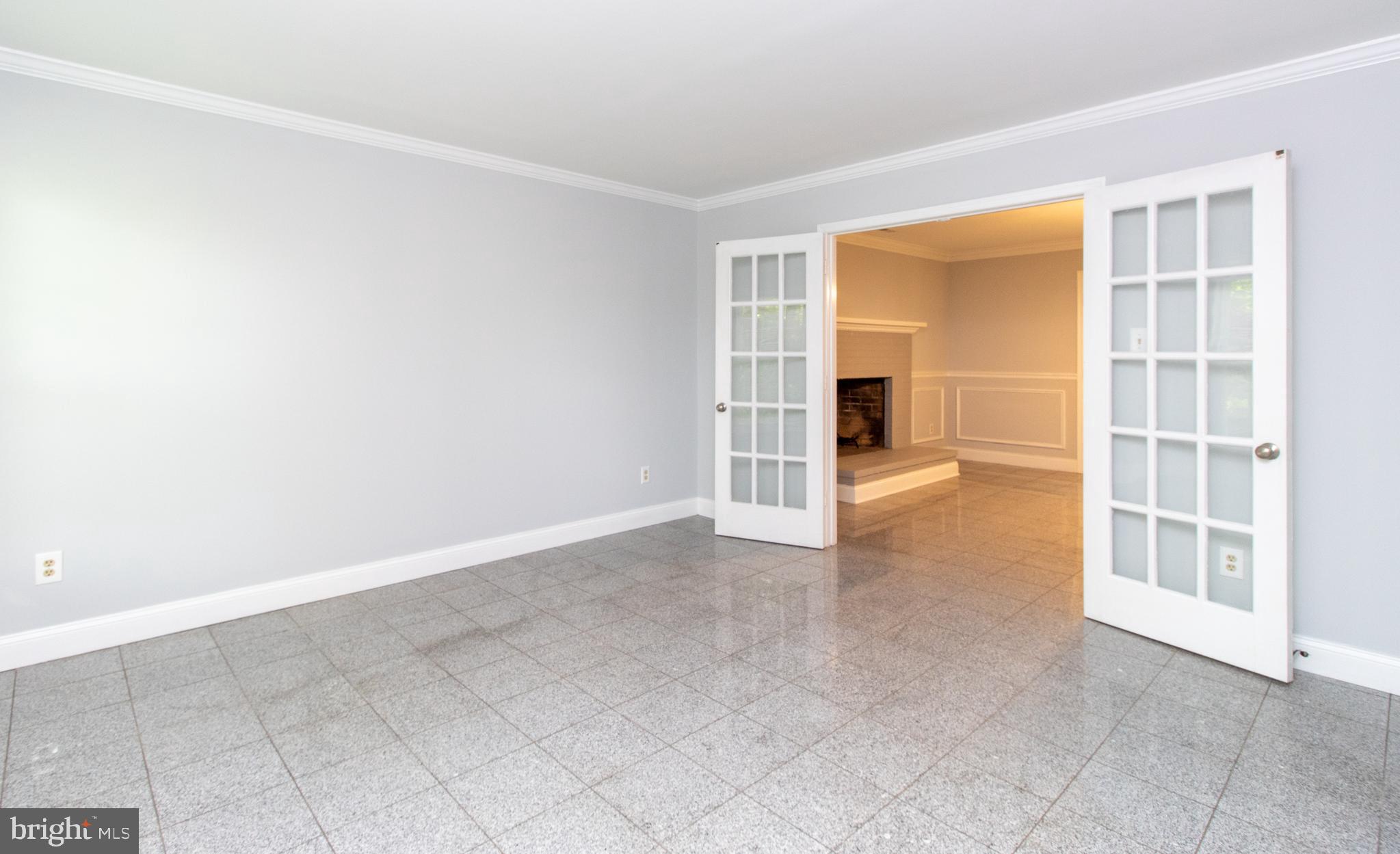 12020 Cross Rd Trail Brandywine, MD 20613 - Photo 6 of 29 Dining Room
