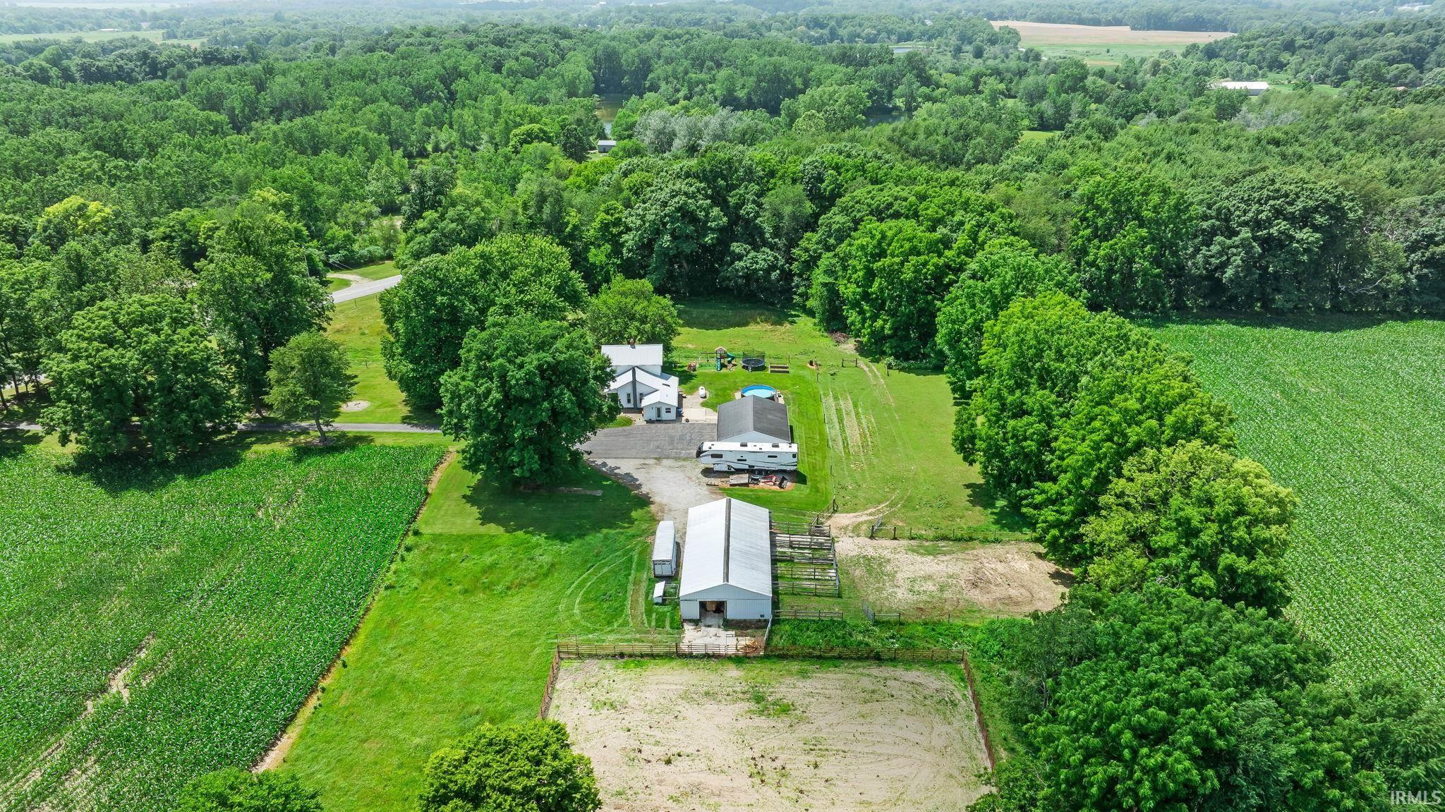 8256 North Angling Road Kendallville, IN 46755 - Photo 7 of 44