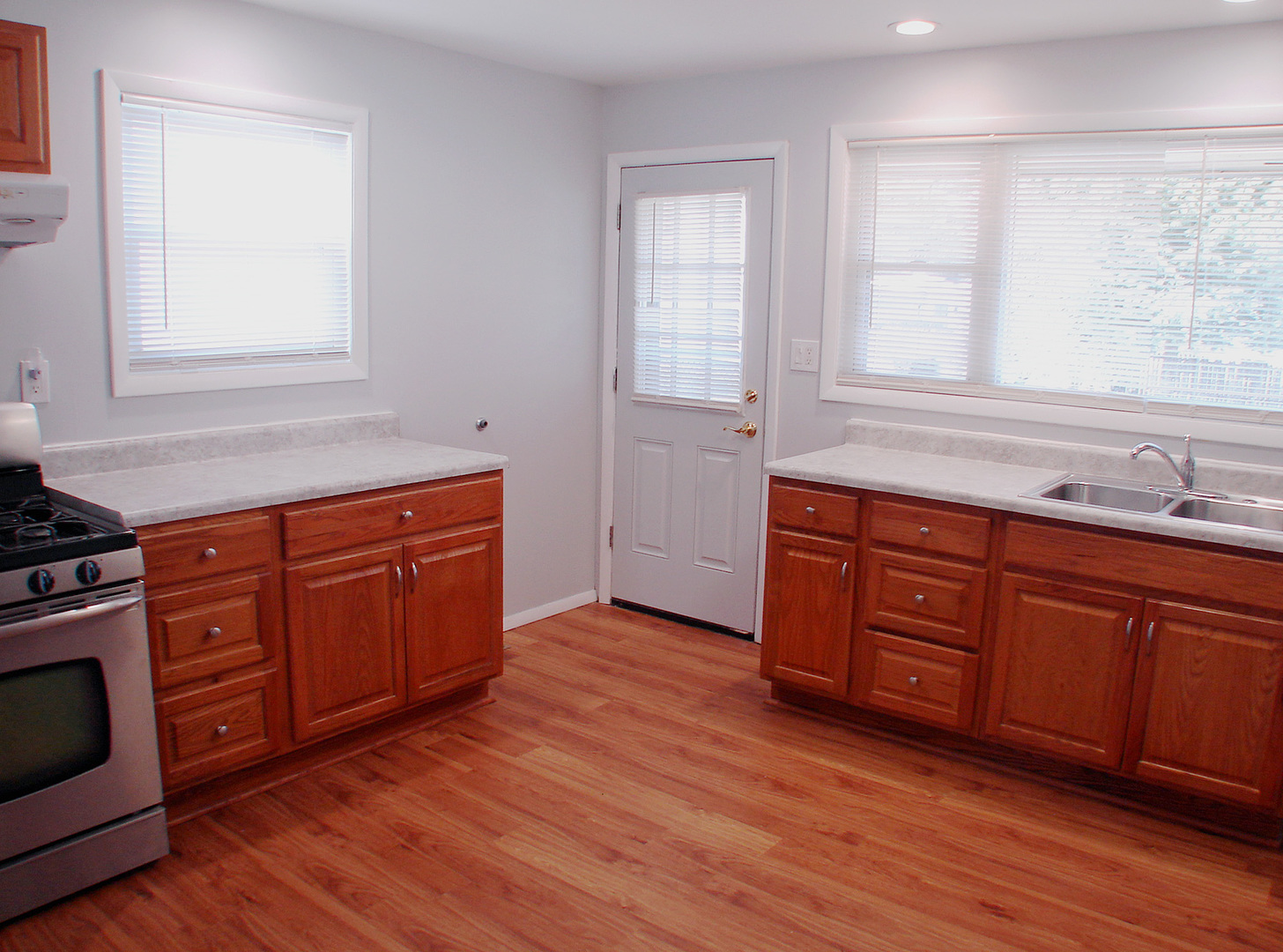 412 Allanson Road Mundelein, IL 60060 - Photo 13 of 28