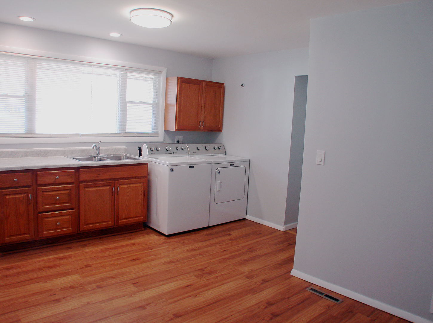 412 Allanson Road Mundelein, IL 60060 - Photo 8 of 28