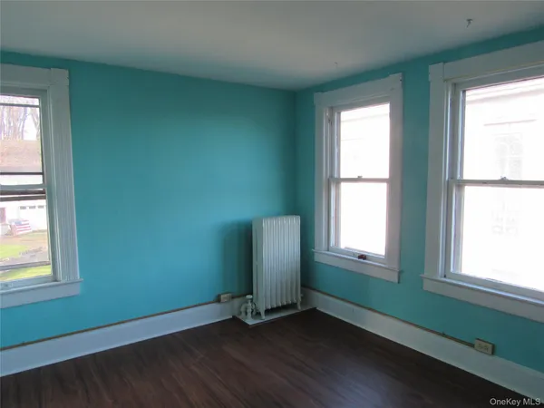 $3,100 | 98 Main Street, Chester, NY 10918