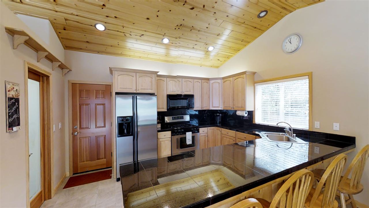 10215 Columbine Road Truckee, CA 96161 - Photo 4 of 14 Gallery Image 4