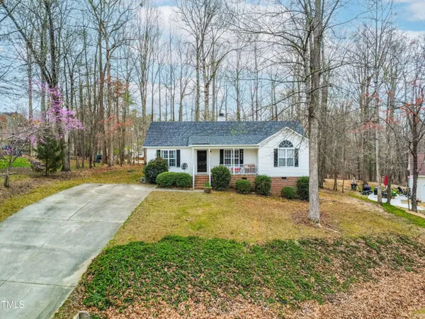 $295,000 | 6208 Silver Spring Court, Willow Spring, NC 27592