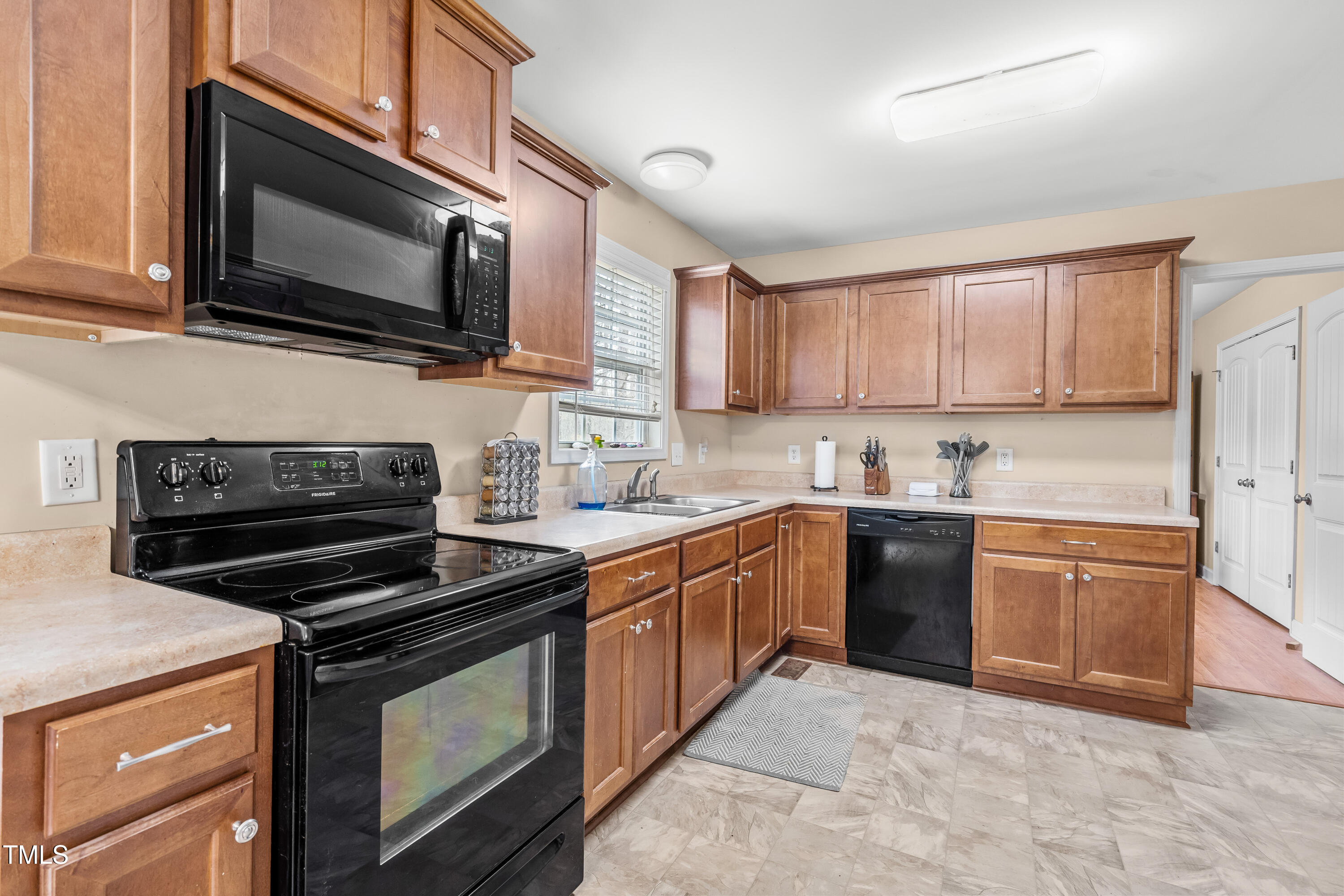 6208 Silver Spring Court Willow Spring, NC 27592 - Photo 11 of 22 DSC03876