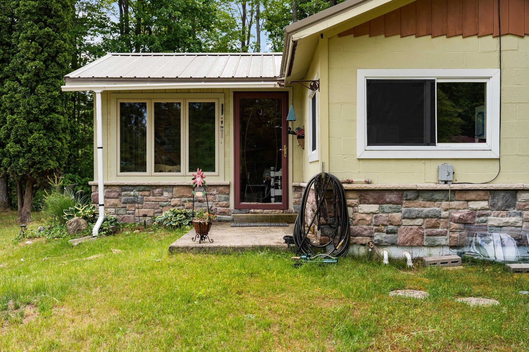 6579 Ingersoll Road Southwest Fife Lake, MI 49633 - Photo 17 of 38 1912380-16.JPG