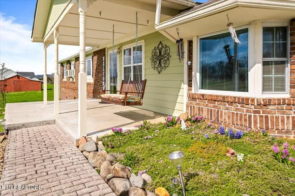 $399,900 | 9137 East Emory Road, Corryton, TN 37721