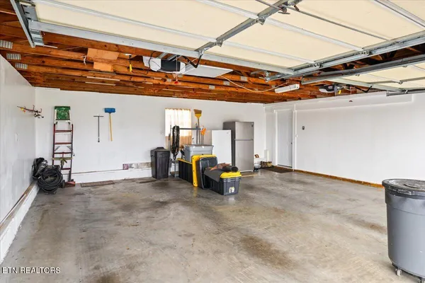 $399,900 | 9137 East Emory Road, Corryton, TN 37721