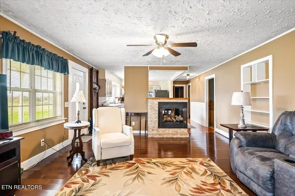 $399,900 | 9137 East Emory Road, Corryton, TN 37721