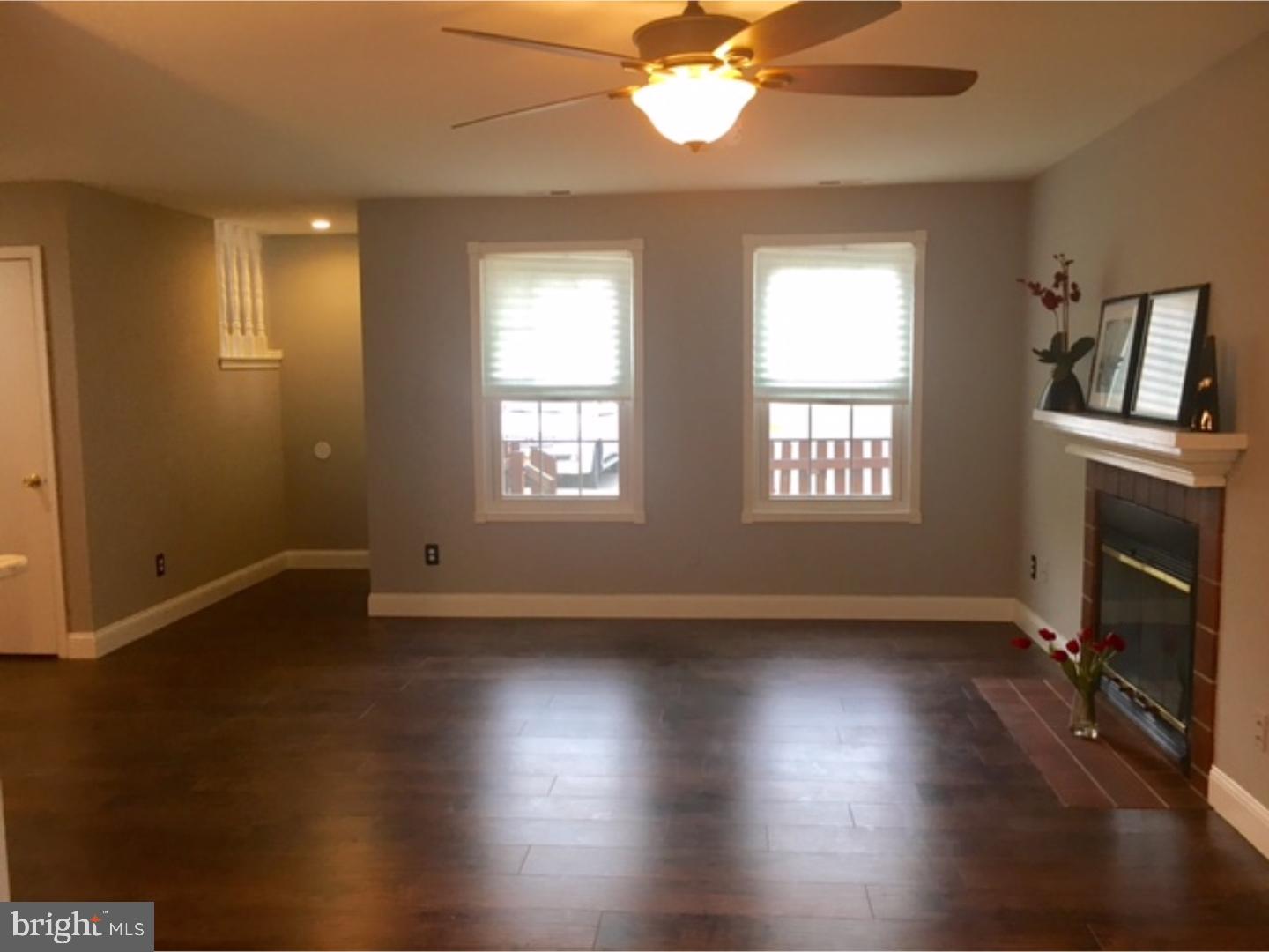 100 Whetstone Road, Unit G12 Horsham, PA 19044 - Photo 13 of 22 Living Room