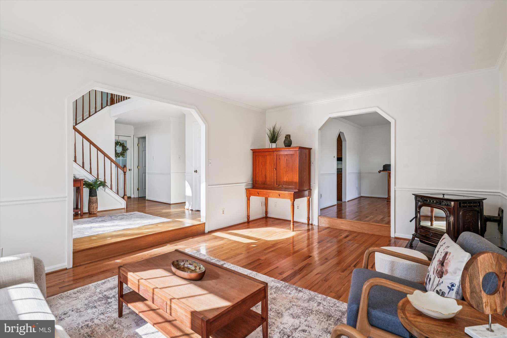 7951 Olivers Shop Road La Plata, MD 20646 - Photo 8 of 32 a living room with furniture