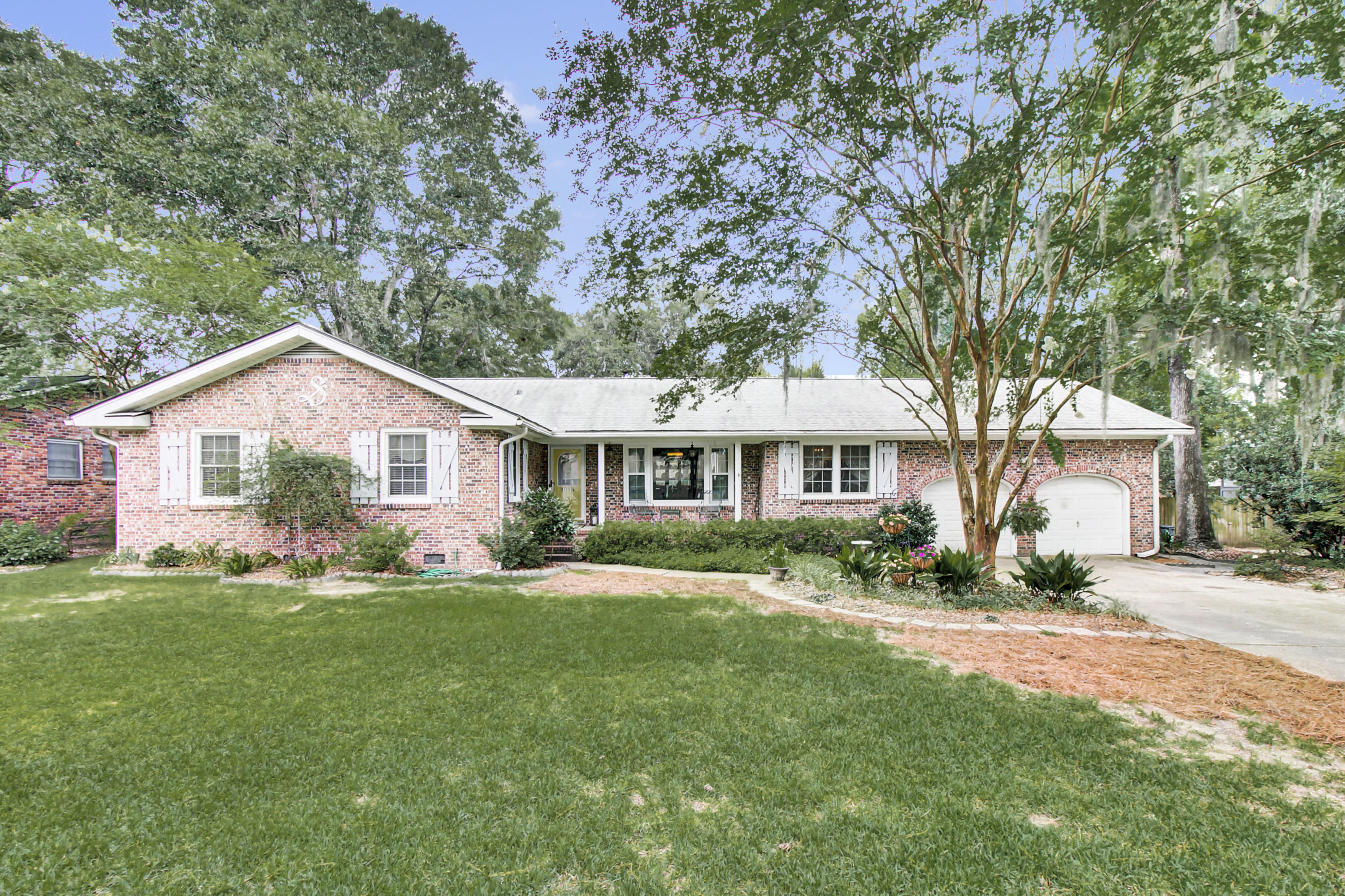 1018 Yeamans Hall Road Hanahan, SC 29410 - Photo 1 of 34 1