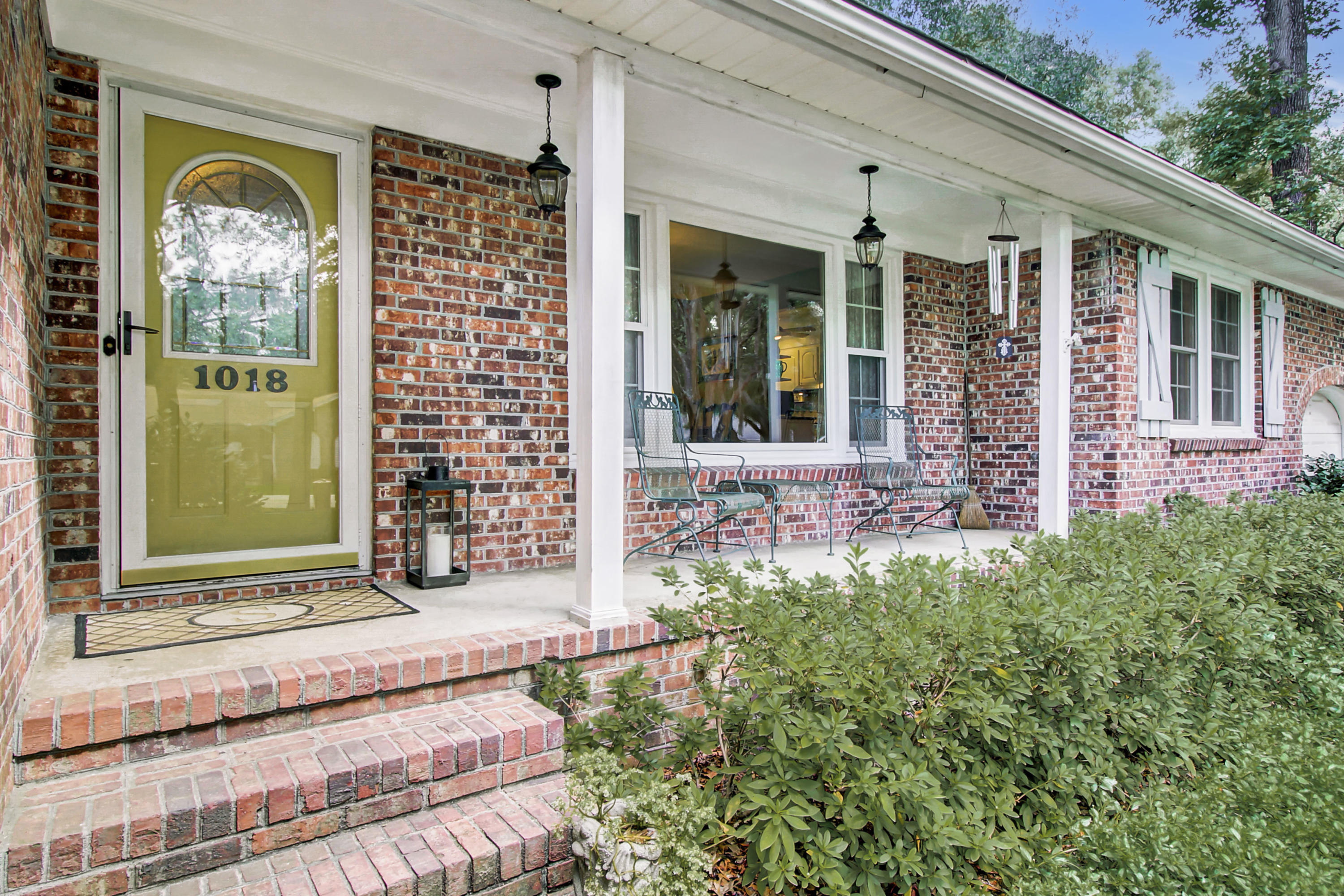 1018 Yeamans Hall Road Hanahan, SC 29410 - Photo 3 of 34 3