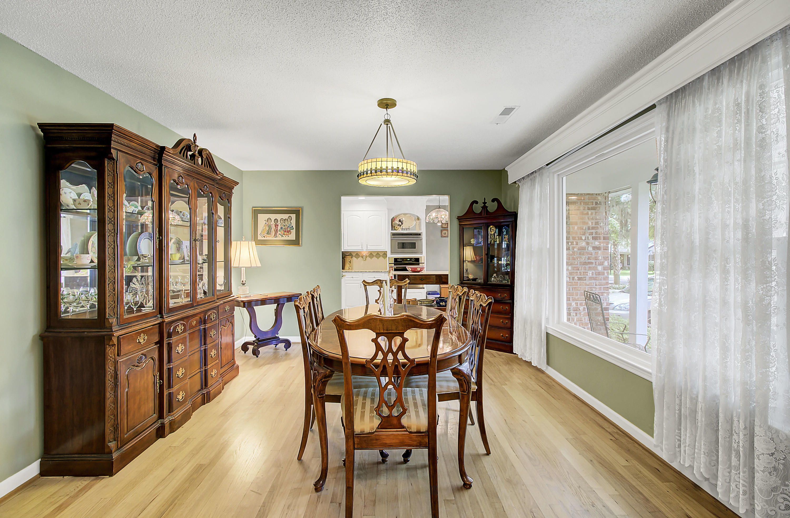 1018 Yeamans Hall Road Hanahan, SC 29410 - Photo 5 of 34 5