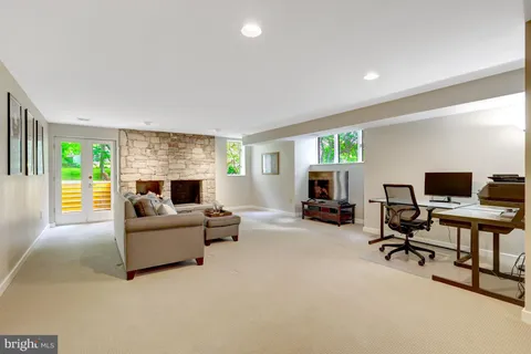 $1,995,000 | 904 Falls Bridge Lane, Great Falls, VA 22066