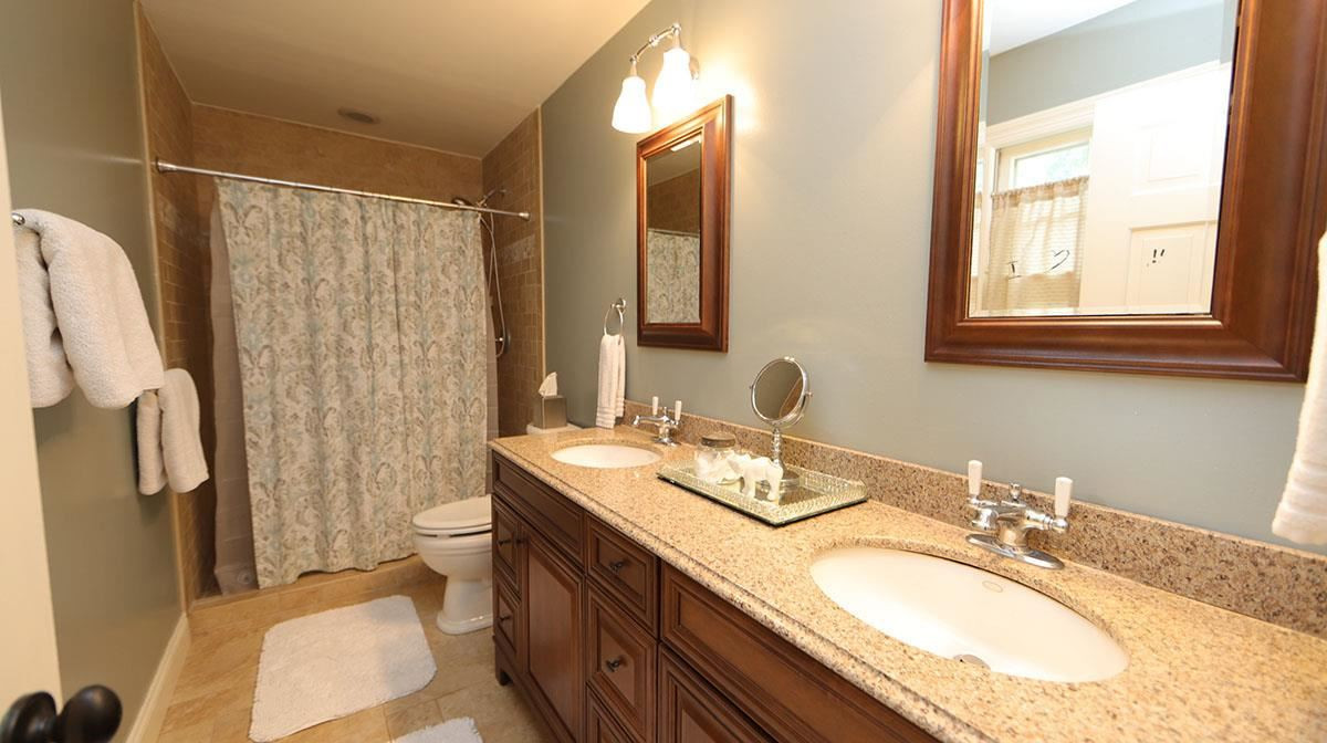 11516 Hardwick Court Raleigh, NC 27614 - Photo 9 of 15 Owners' Suite Bathroom