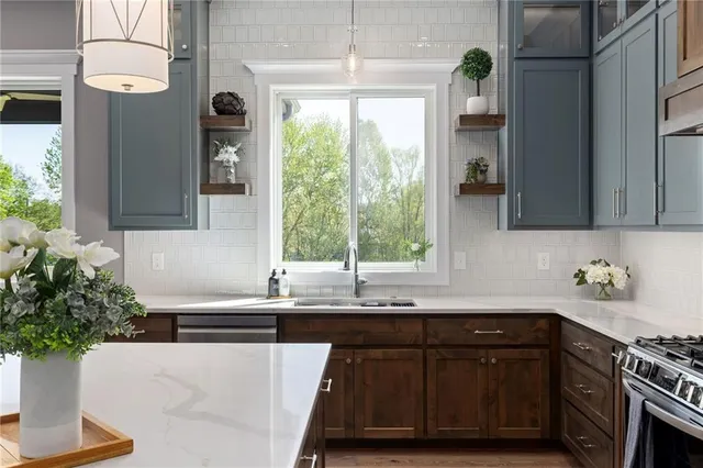 $1,200,000 | 17894 169th Street, Basehor, KS 66007