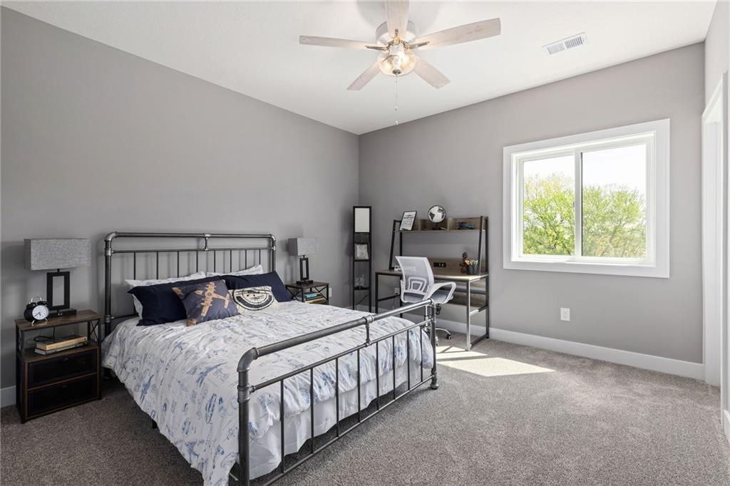 17894 169th Street Basehor, KS 66007 - Photo 35 of 49