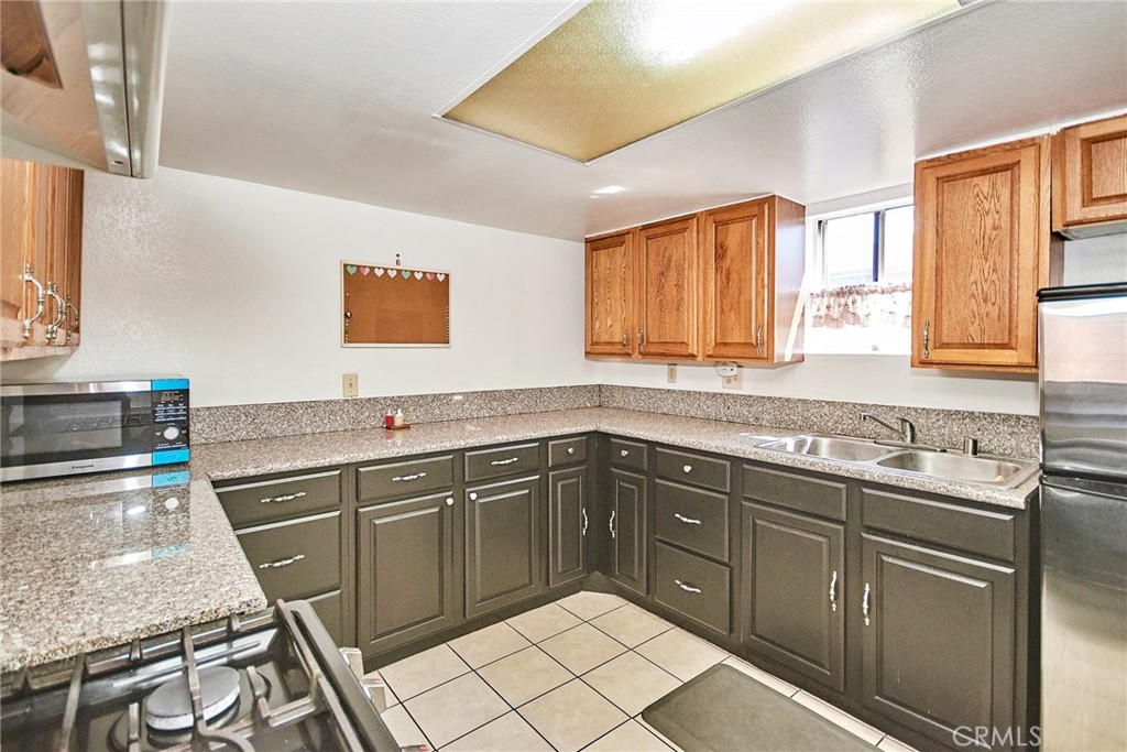 11829 Ferris Road, Unit C El Monte, CA 91732 - Photo 12 of 26