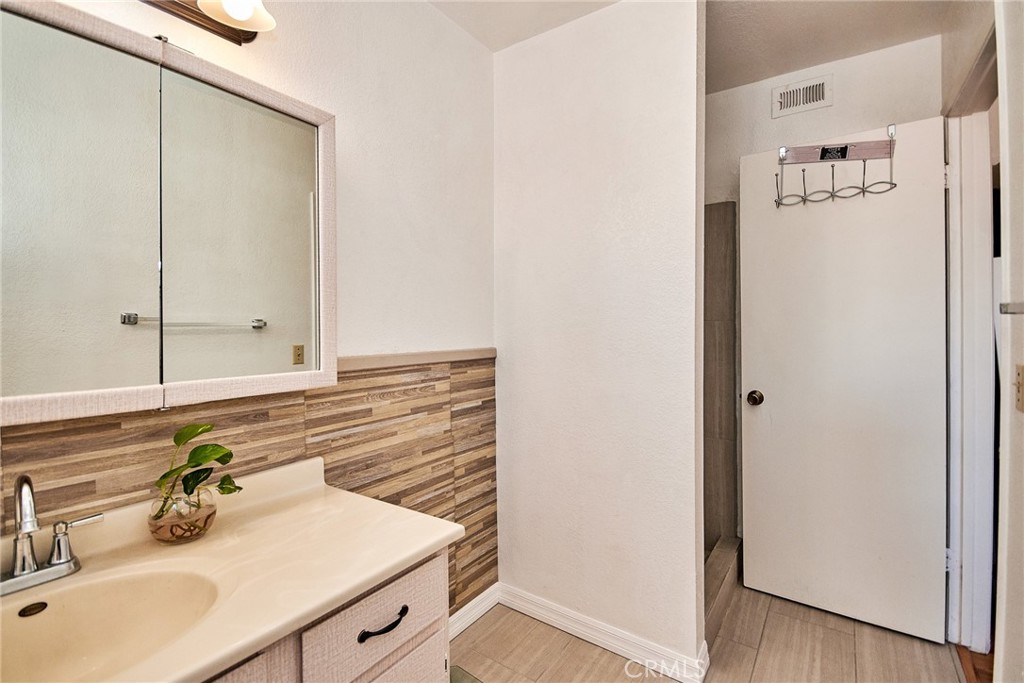 11829 Ferris Road, Unit C El Monte, CA 91732 - Photo 21 of 26