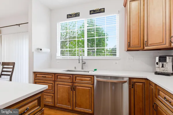 $910,000 | 10241 Aqua View Court, Nokesville, VA 20181
