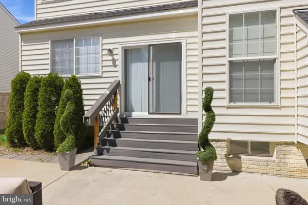 $910,000 | 10241 Aqua View Court, Nokesville, VA 20181
