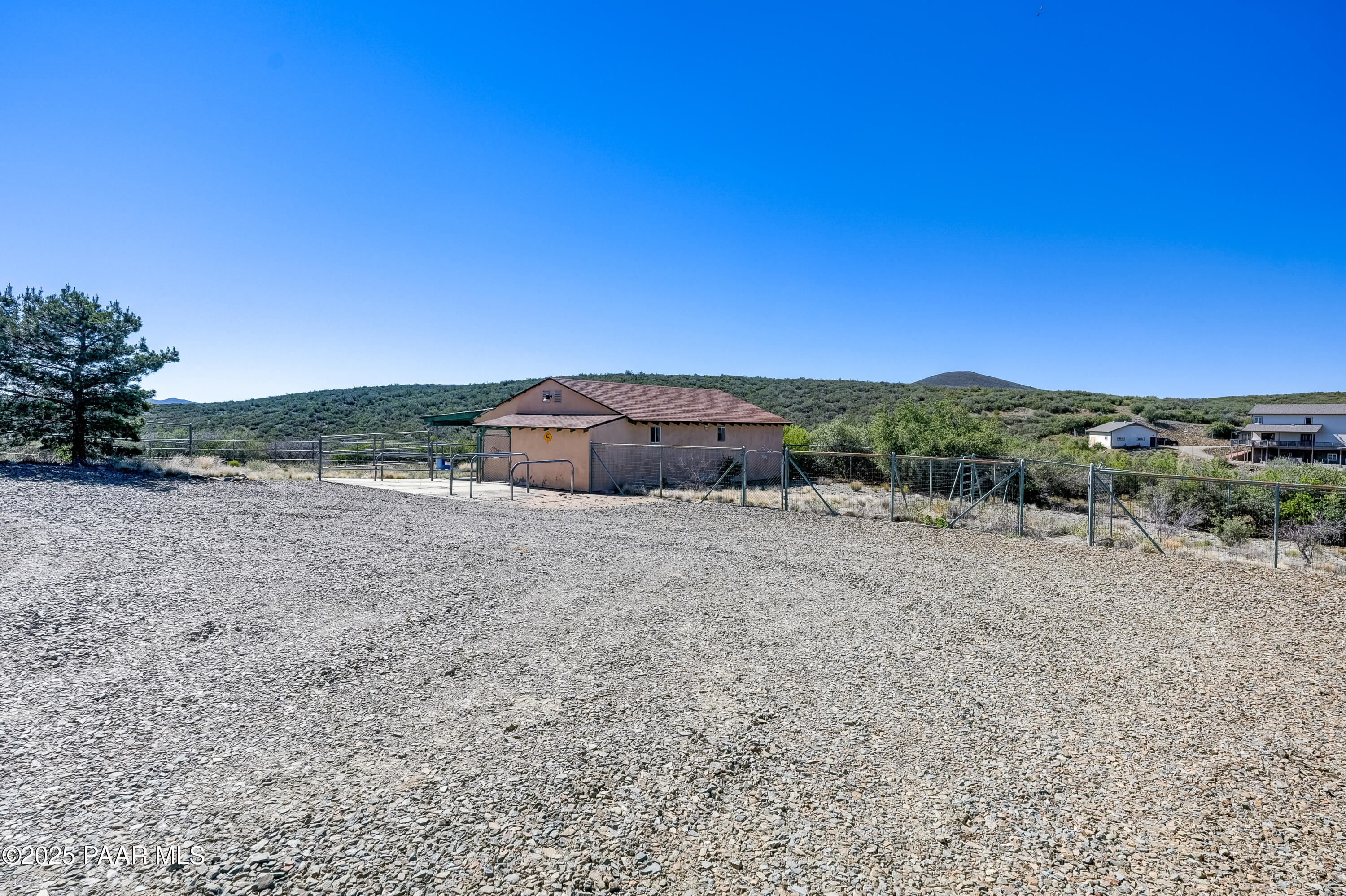 10412 East Prescott Dells Rnch Road Dewey-Humboldt, AZ 86327 - Photo 49 of 83 Horse Stables