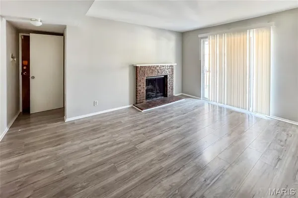 $79,900 | 1536 Springlet Court, Unit 31, Florissant, MO 63033