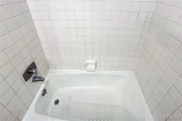 $79,900 | 1536 Springlet Court, Unit 31, Florissant, MO 63033