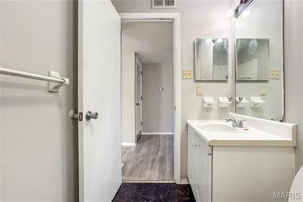 $79,900 | 1536 Springlet Court, Unit 31, Florissant, MO 63033