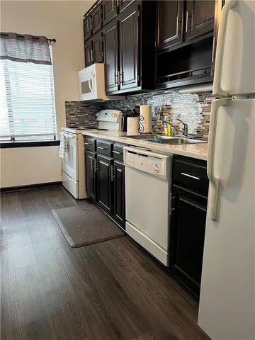 $115,000 | 8139 Holmes Road, Unit D201, Kansas City, MO 64131