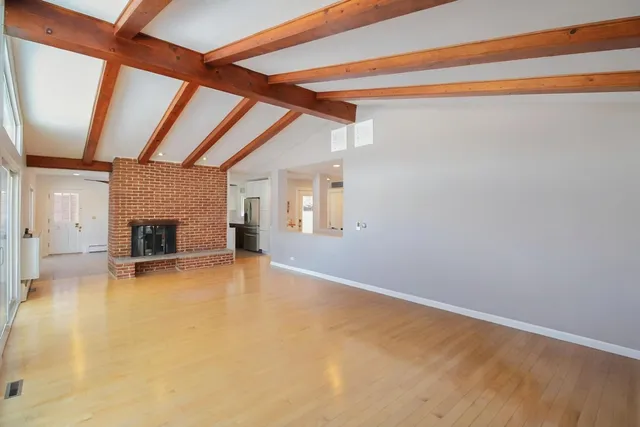 $3,650 | 71 Lake Shore Drive, Barrington, IL 60010