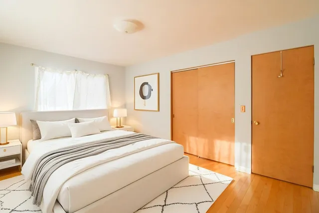 $3,650 | 71 Lake Shore Drive, Barrington, IL 60010