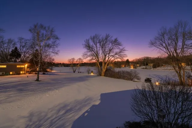 $3,650 | 71 Lake Shore Drive, Barrington, IL 60010