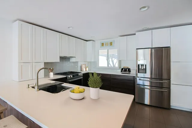 $3,650 | 71 Lake Shore Drive, Barrington, IL 60010