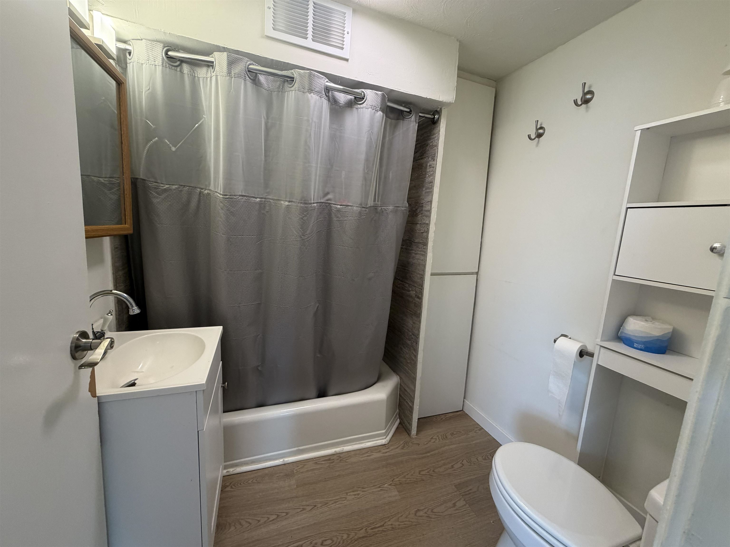 208 1st Street Oconto, WI 54153 - Photo 5 of 14