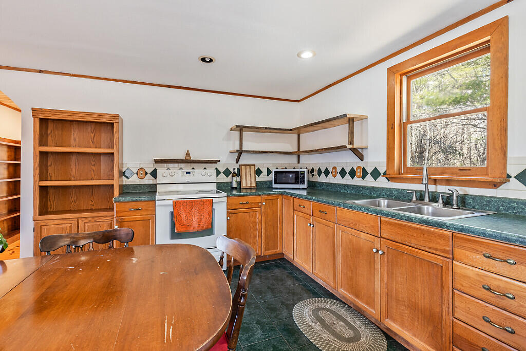 481 Stevens Road Unity, ME 04988 - Photo 10 of 58 23_BP5A0061_DxO_mls