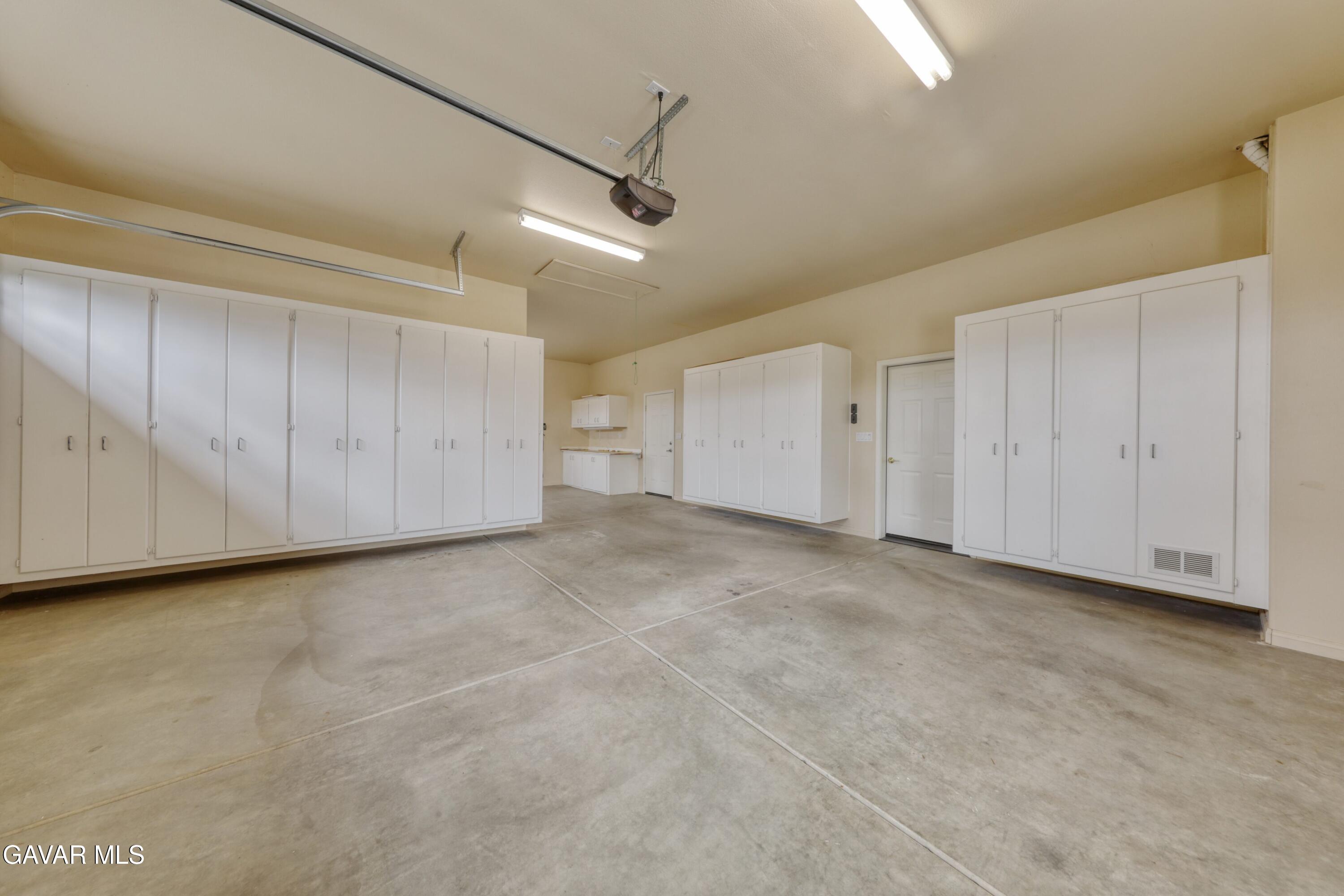 23780 Coyote Court Tehachapi, CA 93561 - Photo 45 of 48 a view of an empty room