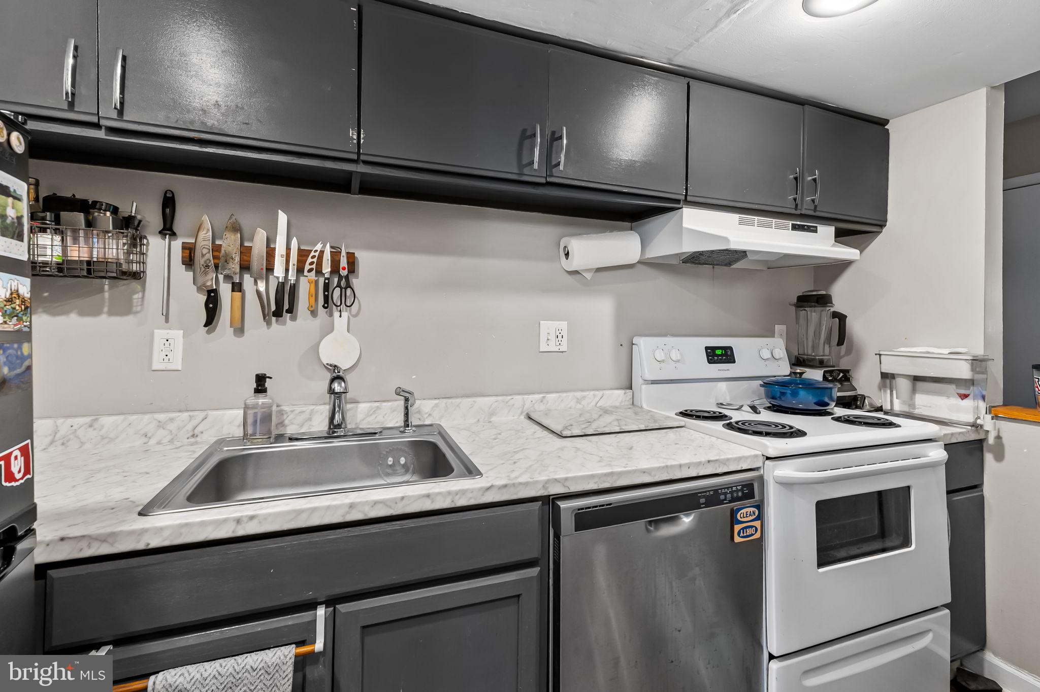 733 South Bond Street, Unit 2 Baltimore, MD 21231 - Photo 10 of 22