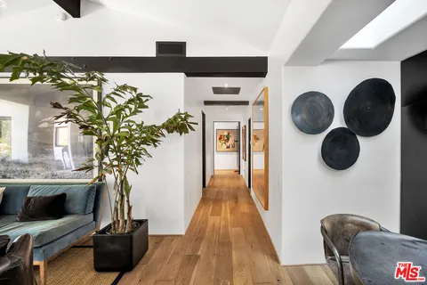 $2,000,000 | 26272 Cool Glen Way, Malibu, CA 90265