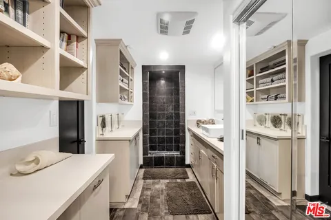 $2,000,000 | 26272 Cool Glen Way, Malibu, CA 90265