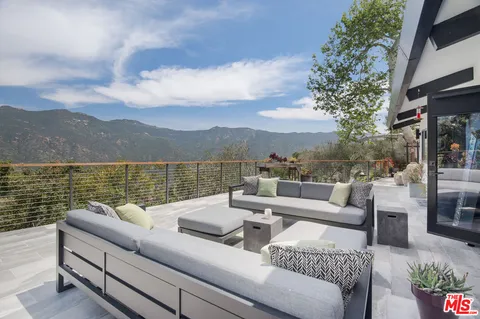$2,000,000 | 26272 Cool Glen Way, Malibu, CA 90265