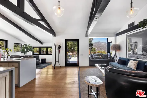$2,000,000 | 26272 Cool Glen Way, Malibu, CA 90265
