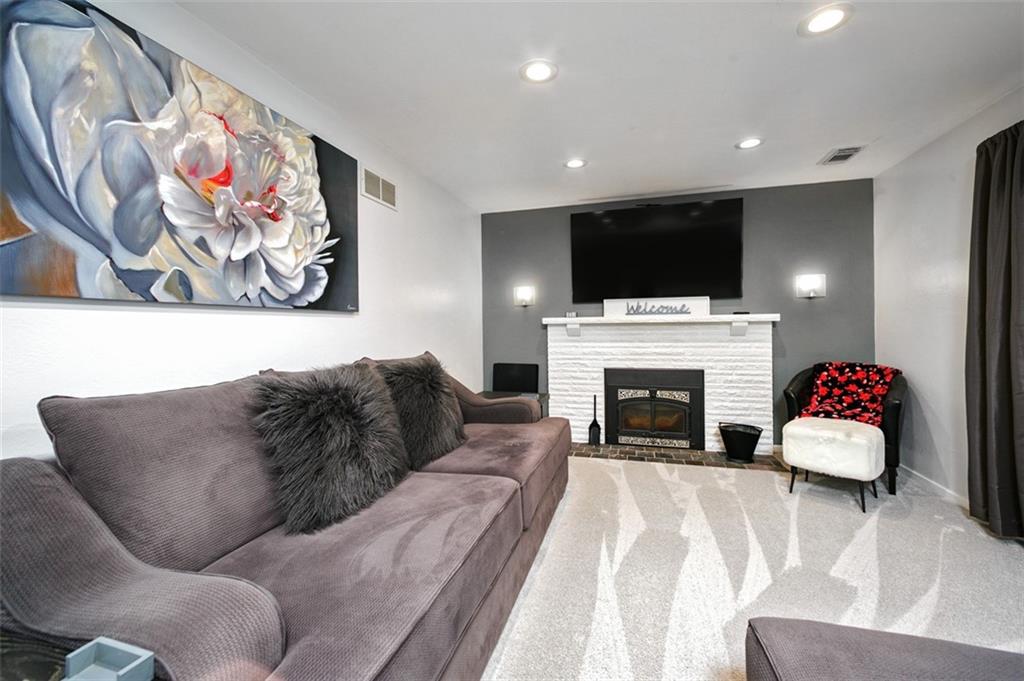 2530 Old Washington Road Pittsburgh, PA 15241 - Photo 3 of 30 Gallery Image 3