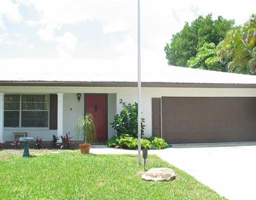 2560 Northeast 46th Street Lighthouse Point, FL 33064 - Photo 16 of 16 Exterior Front