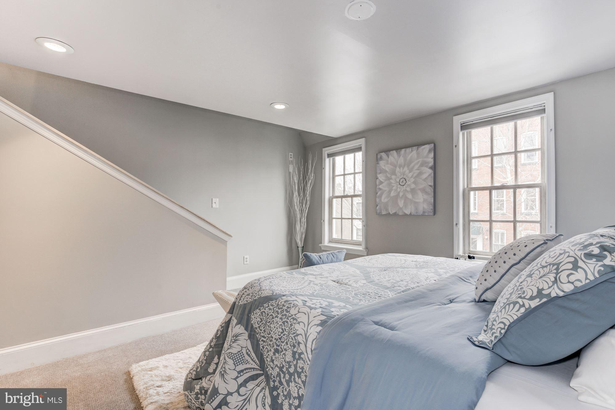 427 Ridge Street Northwest Washington, DC 20001 - Photo 13 of 18 2nd Bedroom w/stairs to cozy Loft area
