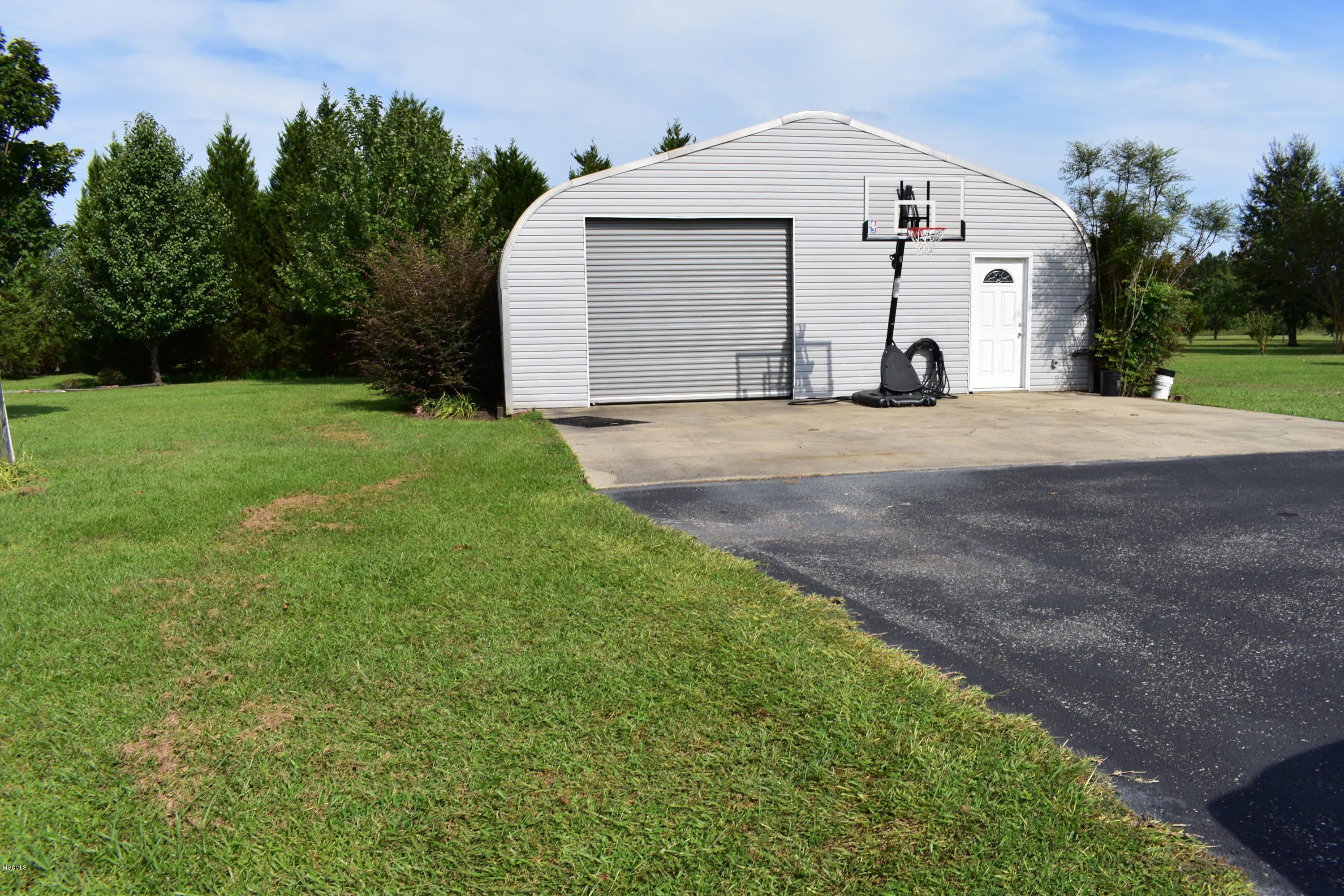 283 Holland Road Lucedale, MS 39452 - Photo 31 of 45 DSC_0954